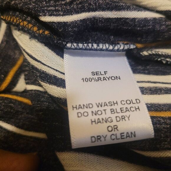 Soprano Womens Black White Striped Cold Shoulder Blouse Sz M - Picture 10 of 10